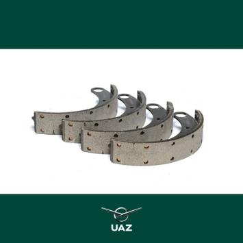 set remschoenen voor- en achterrem - UB3010